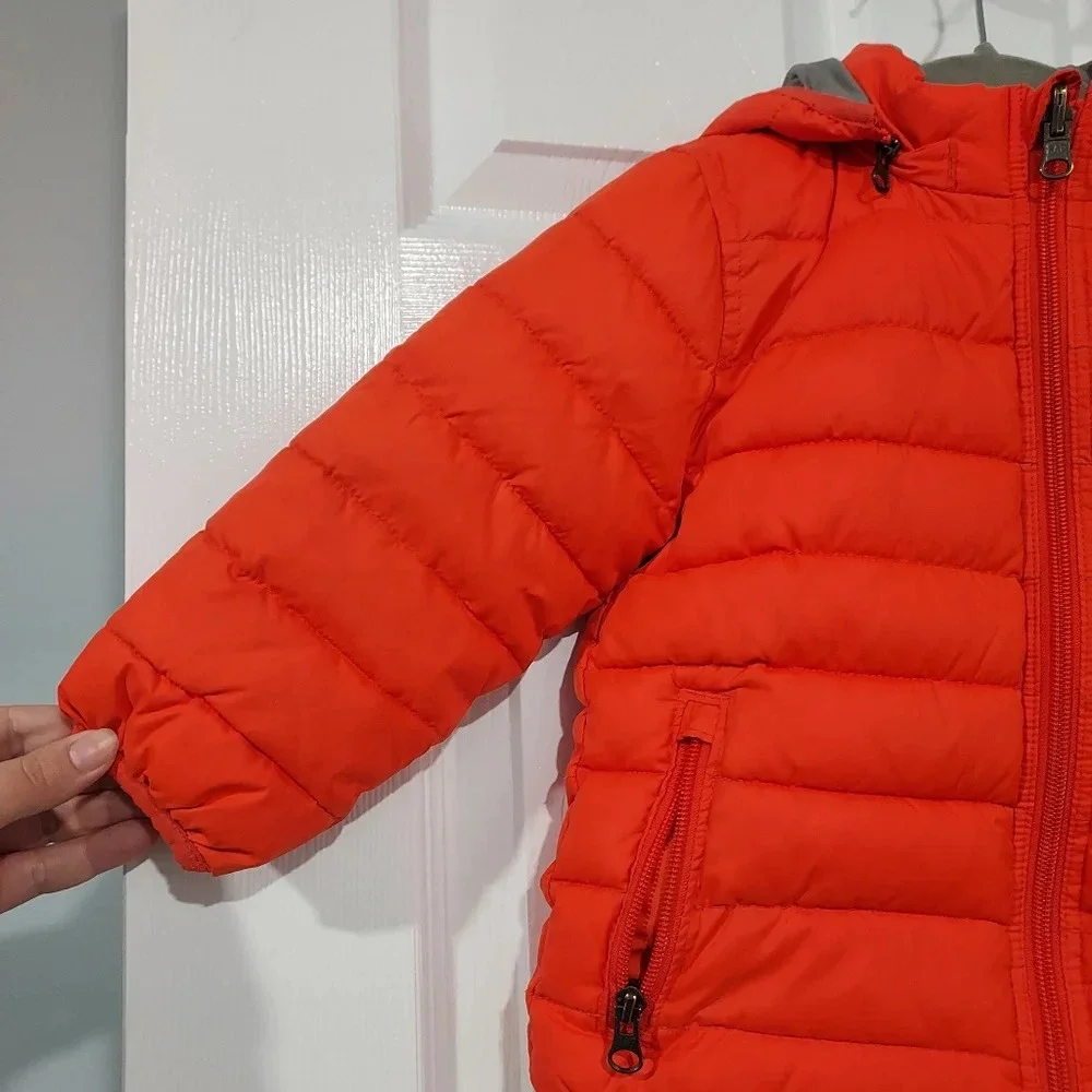 Baby Gap Orange to Gray Reversible Puffer Jacket in Size Toddler 2 Years